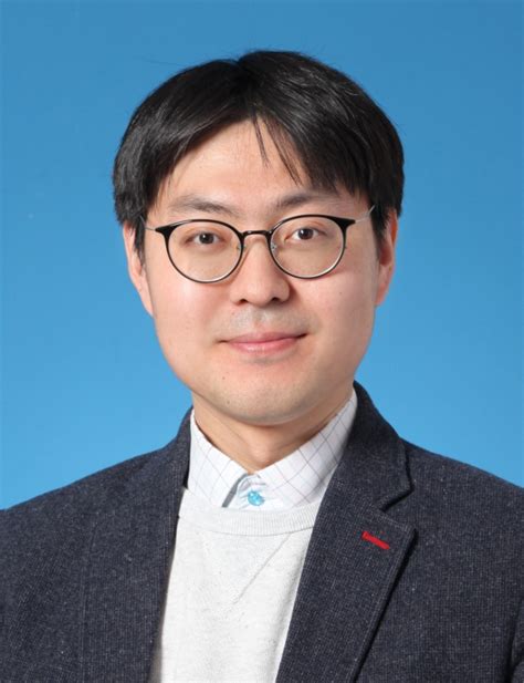 홍성민 교수